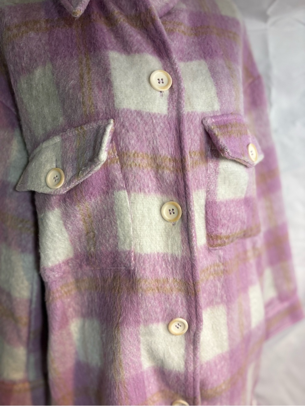 Mabel long, oversized shirt-jacket soft brushed finish classic plaid pattern - Picture 6 of 14